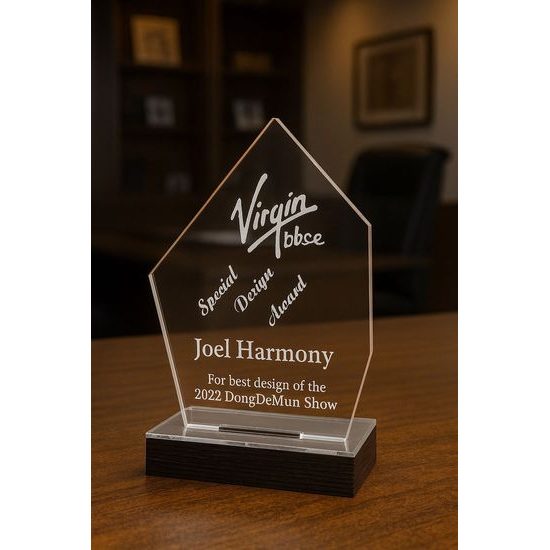 Trofeos de madera y acrílico Canguro