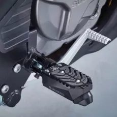 990D0-28K10-000 Nastaviteľné stupačky