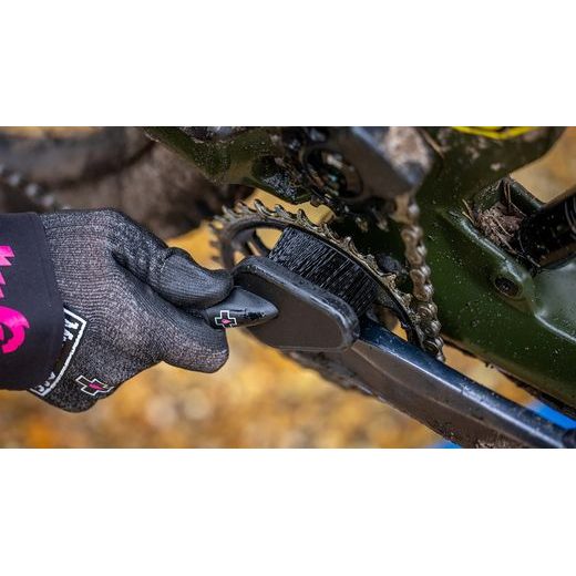 Detailná kefa MUC-OFF 372