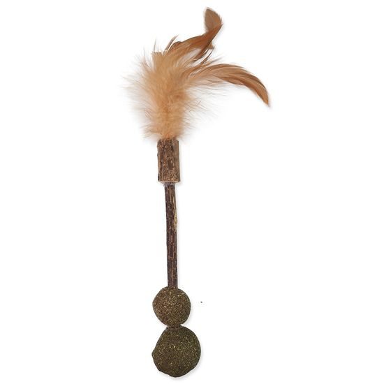 Magic Cat Hračka Natural Fun dřívko s přírodními pírky a zelenými koulemi 18cm
