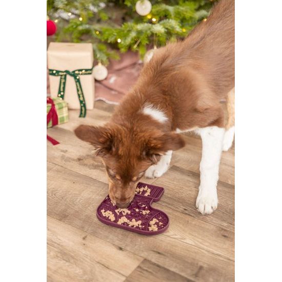 TRIXIE Xmas Lick'n'Snack Mat vánoční lízací podložka 20 cm bordó
