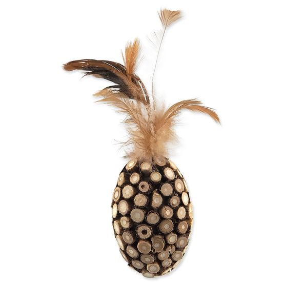 Magic Cat Hračka Natural Fun ovál s přírodními pírky a oblepené dřevem 14cm