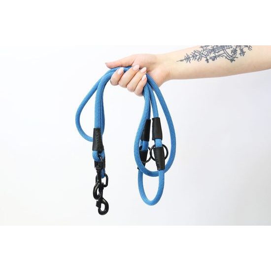 Aminela Vodítko lano s kůží přepínací černé kování modrá