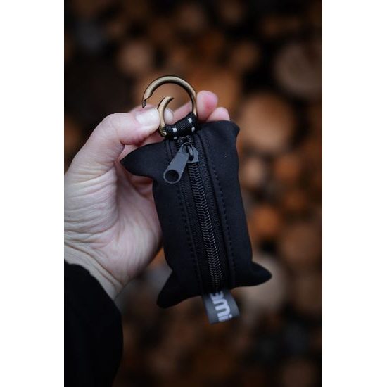 Aminela pouzdro na psí sáčky černé