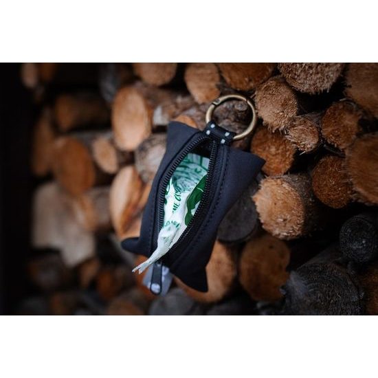 Aminela pouzdro na psí sáčky černé