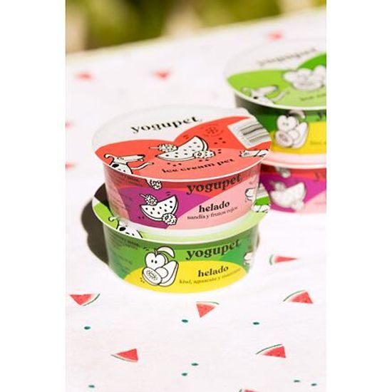 Yogupet zmrzlina pro psy a kočky s kokosem, ananasem a banánem