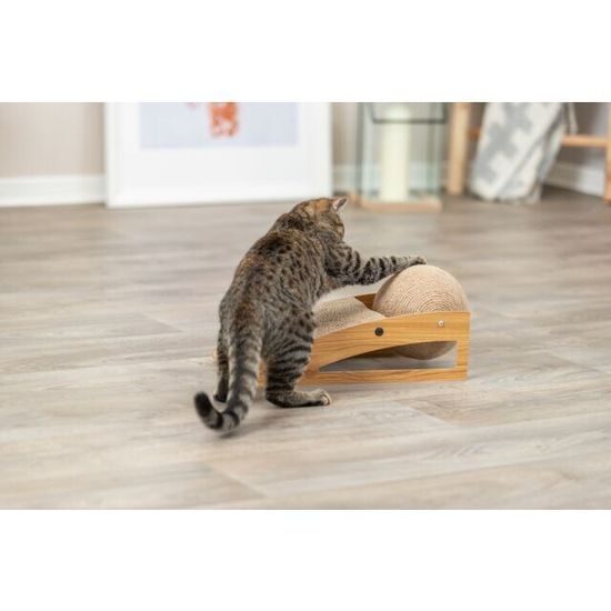 Trixie Škrabací rampa s míčem 40x17x20 cm dřevo/karton/sisal