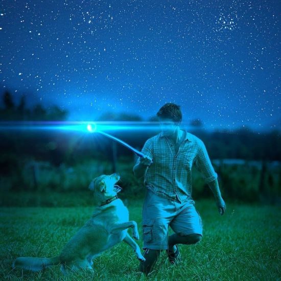 Chuckit! Air Glow Ball děrovaný svíticí míček Medium 6,4 cm