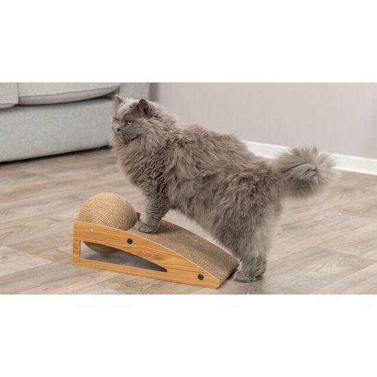 Trixie Škrabací rampa s míčem 40x17x20 cm dřevo/karton/sisal