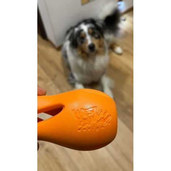 West Paw Qwizl odolná plnící hračka L Granny Smith