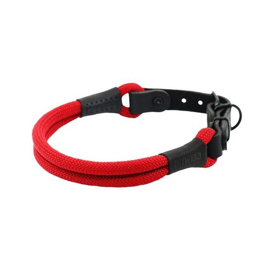 Aminela Obojek lano s kůží černé kování červená