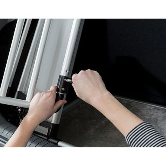 Trixie Univerzální zadní mřížka/mění kufr v přepravku 94-14x69x53cm světlešedá/stříbrná