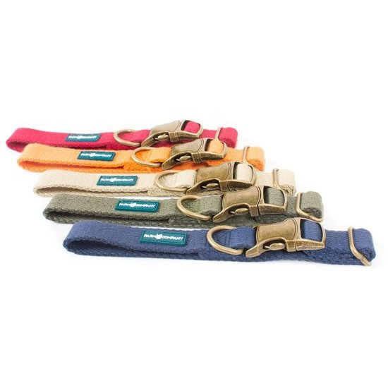 Farm Company ekologicky šetrný obojek pro psy ze sojových vláken 2cm/33-50cm olivová zelená