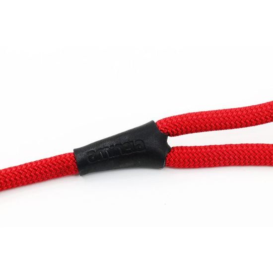 Aminela Vodítko lano s kůží černé kování červená