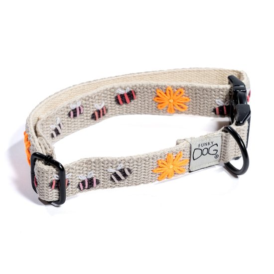 FUNKY DOG Ručně vyšívaný konopný obojek pro psa – originál s včeličkami