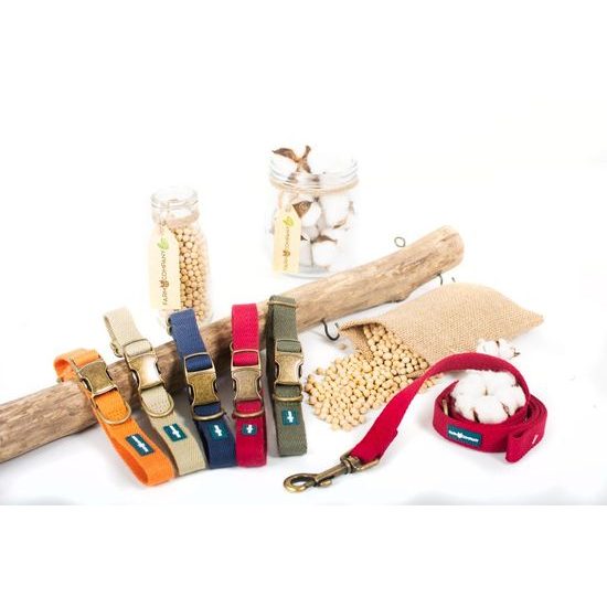 Farm Company ekologicky šetrný obojek pro psy ze sojových vláken 2,5cm/42-65cm olivová zelená