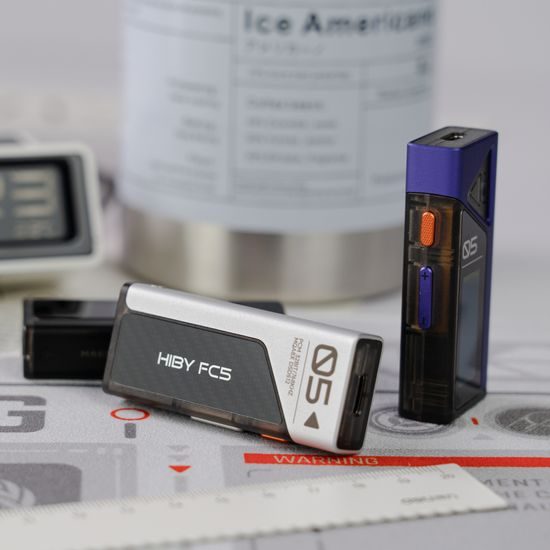 HiBy FC5 kijelzővel - ezüst