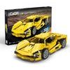 CaDA dětská stavebnice Sportovní auto 357 dílků žluté