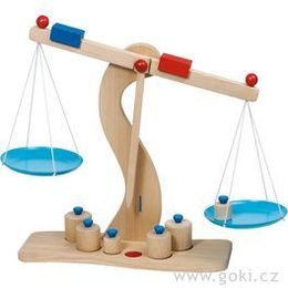 Dřevěná váha s kovovými miskami + 6 těžítek