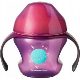 Tommee Tippee Startovací hrneček First Cup 150 ml 4m+ girl