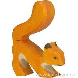 Oranžová veverka se zvednutým ocasem - dřevěné zvířátko z lesa