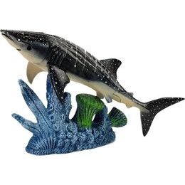 Hnědá housenka vyhýbajícím se překážkám