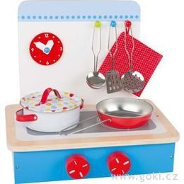 Stojící strakatá koza - domácí zvíře ze dřeva