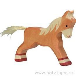 Běžící světle hnědé hříbě - zvířátko ze dřeva