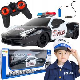 Policejní auto na dálkové ovládání Patrol Wagon 1:16