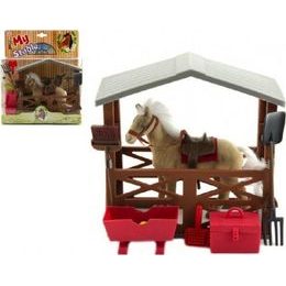 Kůň se stájí a doplňky