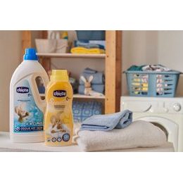 CHICCO Láhev kojenecká Natural Feeling 150ml, 0m+, Girl