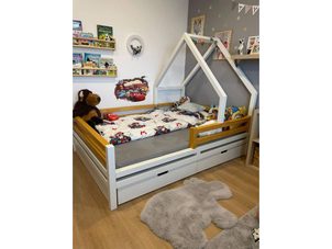 Jak si vybrat postel na míru: dřevo, barvy i povrchová úprava