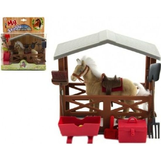 Kůň se stájí a doplňky