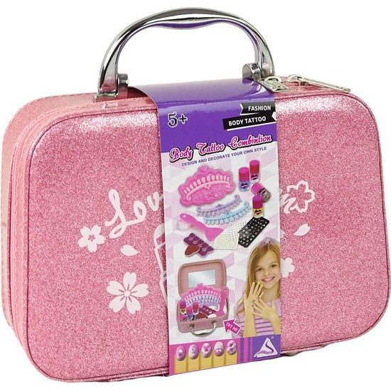 Sada na lakování nehtů s růžovými třpytkami v kufru