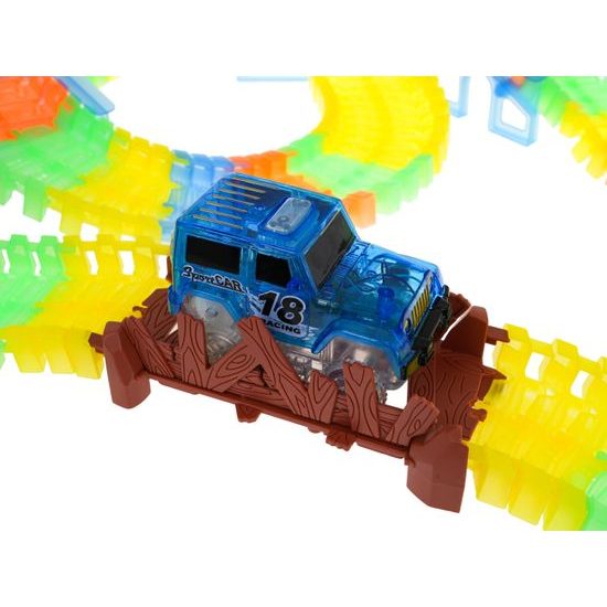 Svítící autodráha s autíčkem na baterie 227 dílků Variable Tracks
