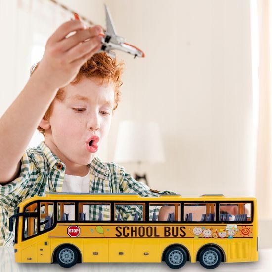 Autobus na dálkové ovládání School Bus 1:30