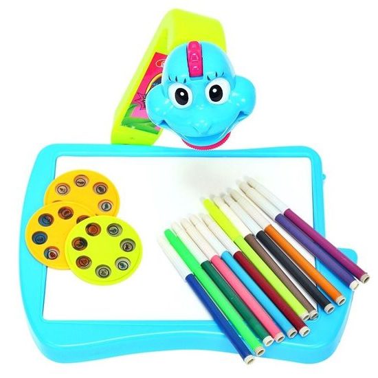 Projektor s kreslící tabulkou a 21 šablonami Dráček