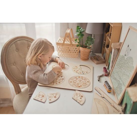 Pizza - zlomky - dřevěné edukativní puzzle