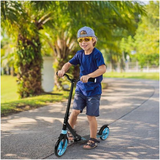 Dětská skládací koloběžka Black Scooter s modrými koly