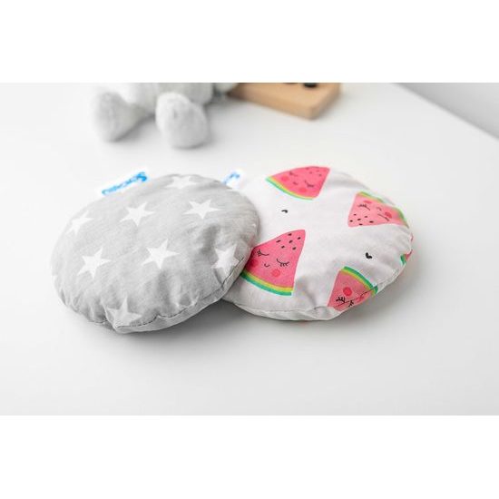 Hřející a chladící polštářek Termofor s višňovými peckami Sensillo melouny