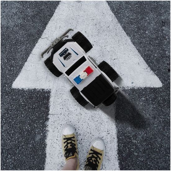 Policejní auto na setrvačník BigFoot Police