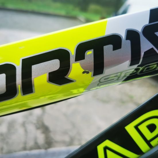 LEHKÉ POŠKOZENÍ Dětské kolo Volare Sportivo Yellow 20"