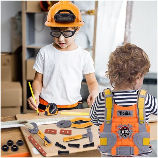 Velká sada dětského nářadí s helmou na baterie a vestou