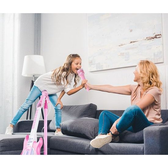 Dětská elektronická kytara se stativem a mikrofonem Guitar Micset - růžová