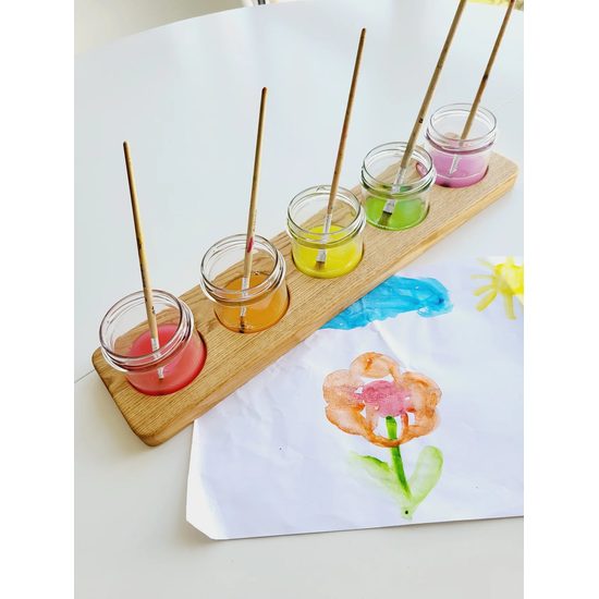 Dřevěný držák se sklenicemi na barvy