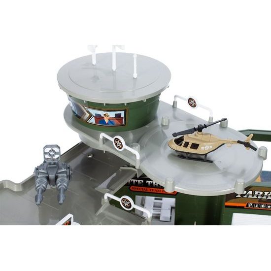 Dětská vojenská základna s letištěm Special Forces