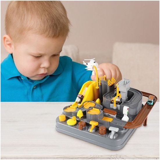 Interaktivní dětská dráha se 2 autíčky a helikoptérou Engineering Adventure