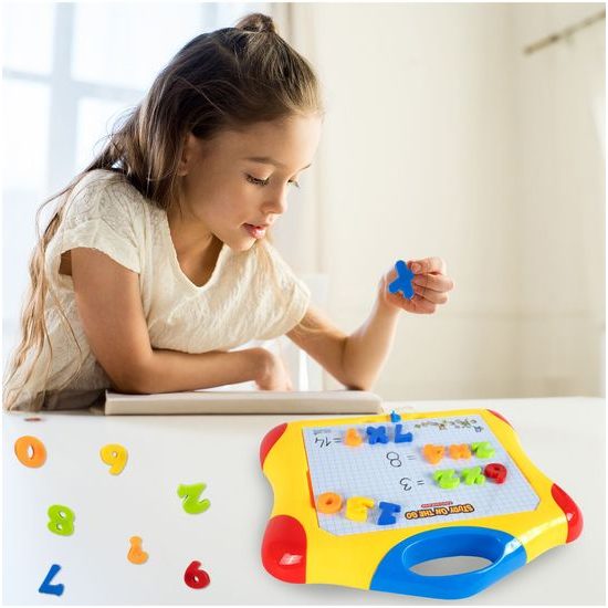 Magnetická tabulka s písmeny a číslicemi First Classroom II