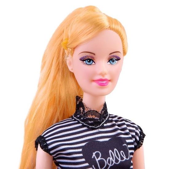 Panenka se šatníkem a doplňky Beauty Belle