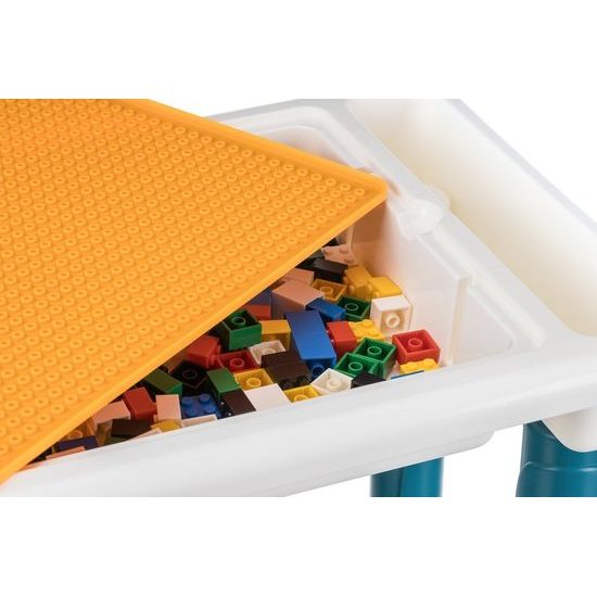 LW Toys Plastový stoleček pro větší stavitele